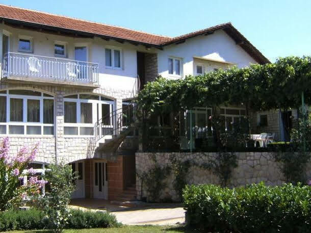 Pansion Pero Elez Medjugorje Hotel Exterior photo